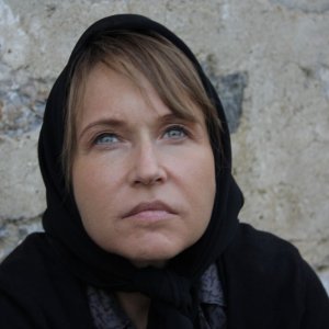 Enclave: un primo piano di Anica Dobra