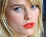 Alice Eve: “Black Mirror? Solo la gentilezza potrà salvarci”