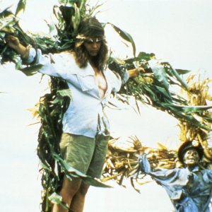 Linda Hamilton in una scena di Grano Rosso Sangue (Children of the Corn)