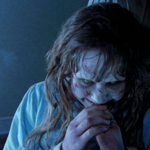 L'esorcista - Linda Blair in una scena