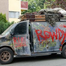 Dirk Gently's Holistic Detective Agency: un'immagine del primo episodio