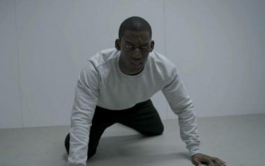 Black Mirror: un'immagine dell'episodio Men Against Fire