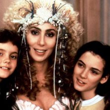 Sirene: un'immagine del trio Cher, Winona Ryder e Christina Ricci