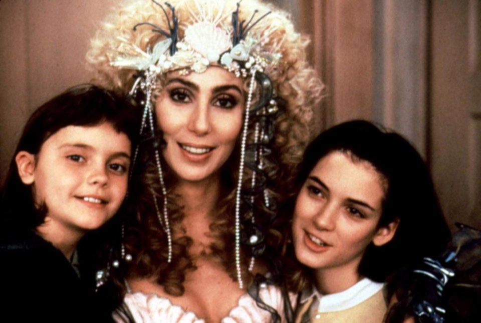 Sirene: un'immagine del trio Cher, Winona Ryder e Christina Ricci