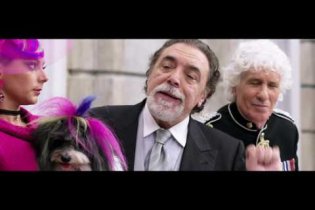 Natale a Londra - Dio Salvi la Regina - Teaser trailer