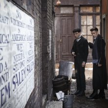 Animali Fantastici e Dove Trovarli: Ezra Miller interpreta Credence Barebone