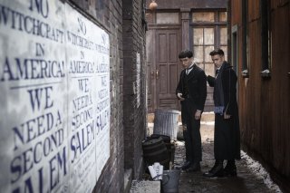 Animali Fantastici e Dove Trovarli: Ezra Miller interpreta Credence Barebone