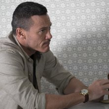 La ragazza del treno: Luke Evans in una scena del film