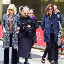Ocean's Eight: una foto di Cate Blanchett, Sandra Bullock e Helena Bonham-Carter