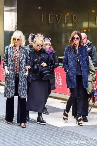 Ocean's Eight: una foto di Cate Blanchett, Sandra Bullock e Helena Bonham-Carter