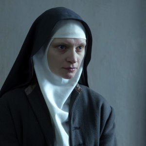 Agnus Dei: Agata Buzek in una scena del film