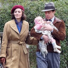 Allied - Un'ombra nascosta: Brad Pitt e Marion Cotillard in un momento del film