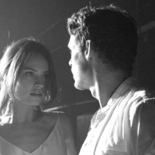 Kenneth Branagh Theatre Company - Romeo e Giulietta: Lily James e Richard Madden in un'immagine dello spettacolo