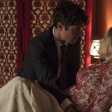 La cena di Natale: Laura Chiatti e Riccardo Scamarcio in una scena del film