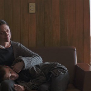 Un mostro dalle mille teste: Jana Raluy e Sebastian Aguirre in una scena del film