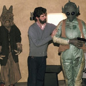 Elstree 1976: un giovane George Lucas sul set di Guerre Stellari in un'immagine del documentario