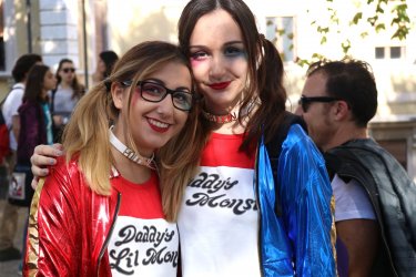 Lucca 2016: una coppia di Harley Quinn