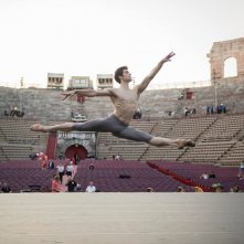 Roberto Bolle - L'arte della danza: Bolle in un'immagine tratta dal documentario