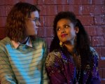 Black Mirror: il creatore Charlie Brooker svela la playlist di 'San Junipero'