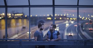 Il più grande sogno: Mirko Frezza e Alessandro Borghi in un momento del film