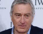 De Niro rifiuta una foto insieme a Schwarzenegger a causa di scelte politiche