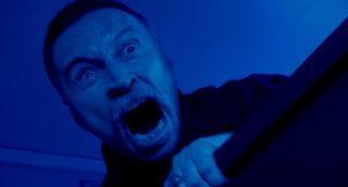 T2: Trainspotting 2 - Robert Carlyle in un momento del trailer del film