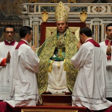 The Young Pope: Jude Law in una foto del sesto episodio
