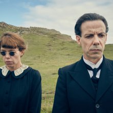 Dieci piccoli indiani: Noah Taylor ed Anna Maxwell in una scena della miniserie