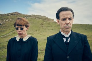 Dieci piccoli indiani: Noah Taylor ed Anna Maxwell in una scena della miniserie