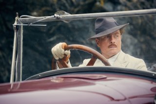 Dieci piccoli indiani: Toby Stephens in una scena della miniserie