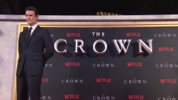 The Crown - Video première