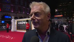 The Crown - Intervista Stephen Daldry