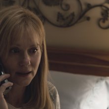 Sully: Laura Linney in una scena del film