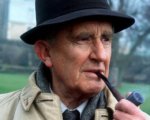 J.R.R. Tolkien, James Strong dirigerà il biopic 'Middle Earth'