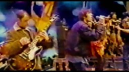 Oasis: Supersonic - Clip 'La prima apparizione degli Oasis in tv'