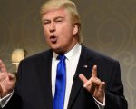 Alec Baldwin su Donald Trump: 'L'Italia è sopravvissuta a Berlusconi'