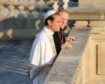 The Young Pope, episodi 7 e 8: un'illusione materna ed un messaggio di pace