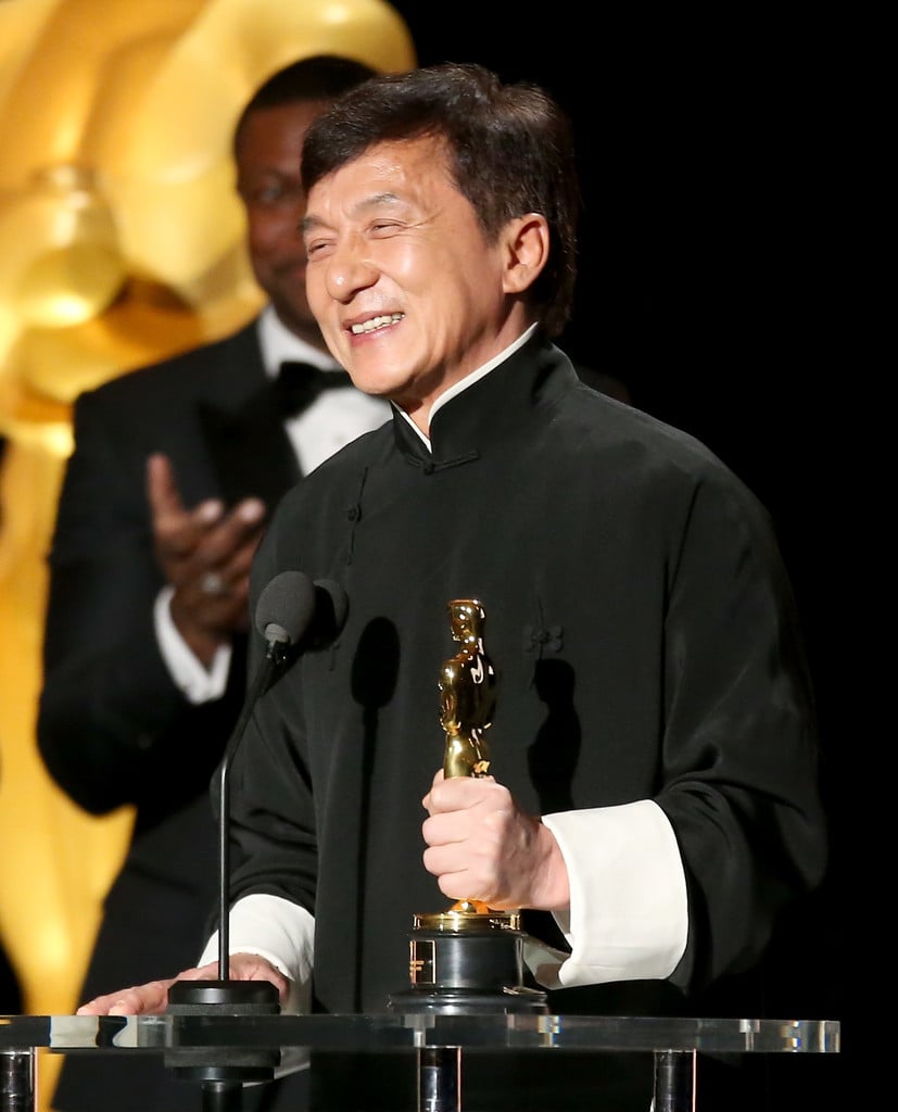 Jackie Chan riceve l'oscar alla carriera, nel 2016