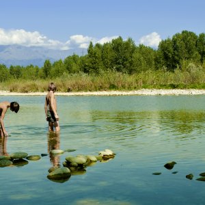 I Cormorani: Samuele Bogni e Matteo Turri in una scena del film