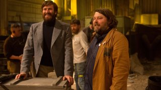 Free Fire: Armie Hammer con il regista Ben Wheatley sul set del film
