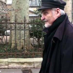 La felicità umana: Serge Latouche in un'immagine del documentario