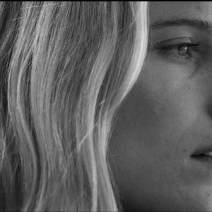 Live Cargo: un primo piano di Dree Hemingway