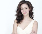 Emmy Rossum: 'I supporter di Trump mi inviano minacce di morte'