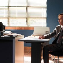 Better Call Saul: Rhea Seehorn e Bob Odenkirk in una foto della terza stagione