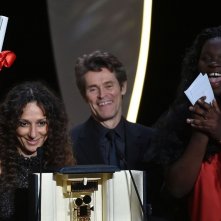Divines: la regista Houda Benyamina premiata con la Camera d'or