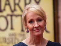 Harry Potter: le idee transfobiche di JK Rowling non influenzeranno la serie tv