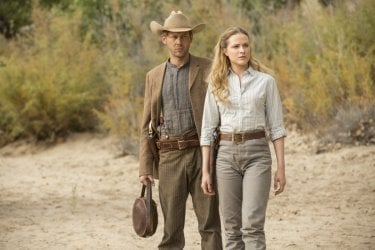 Westworld: Jimmi Simpson ed Evan Rachel Wood in Trace Decay