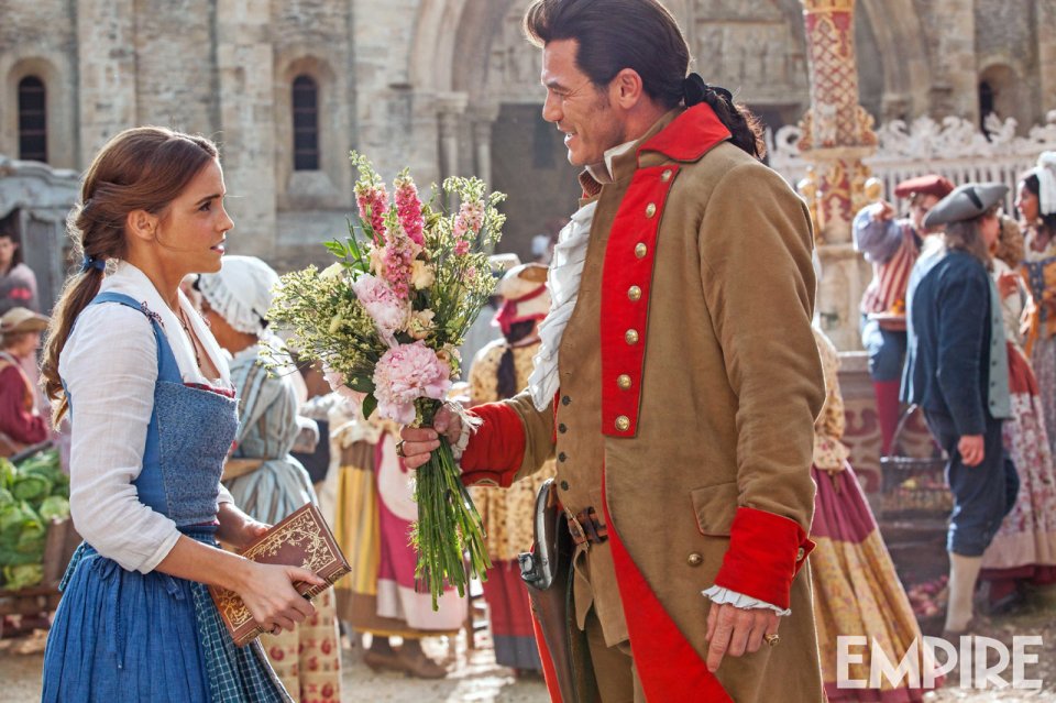 La Bella e la Bestia: Emma Watson e Luke Evans interpretano Belle e Gaston