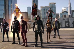 Invasion - Heroes v Aliens: The Dominators | The CW DC TV Crossover Trailer