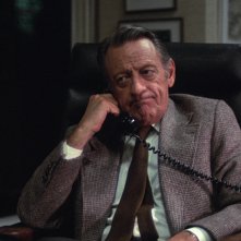 Quinto potere: William Holden in una scena